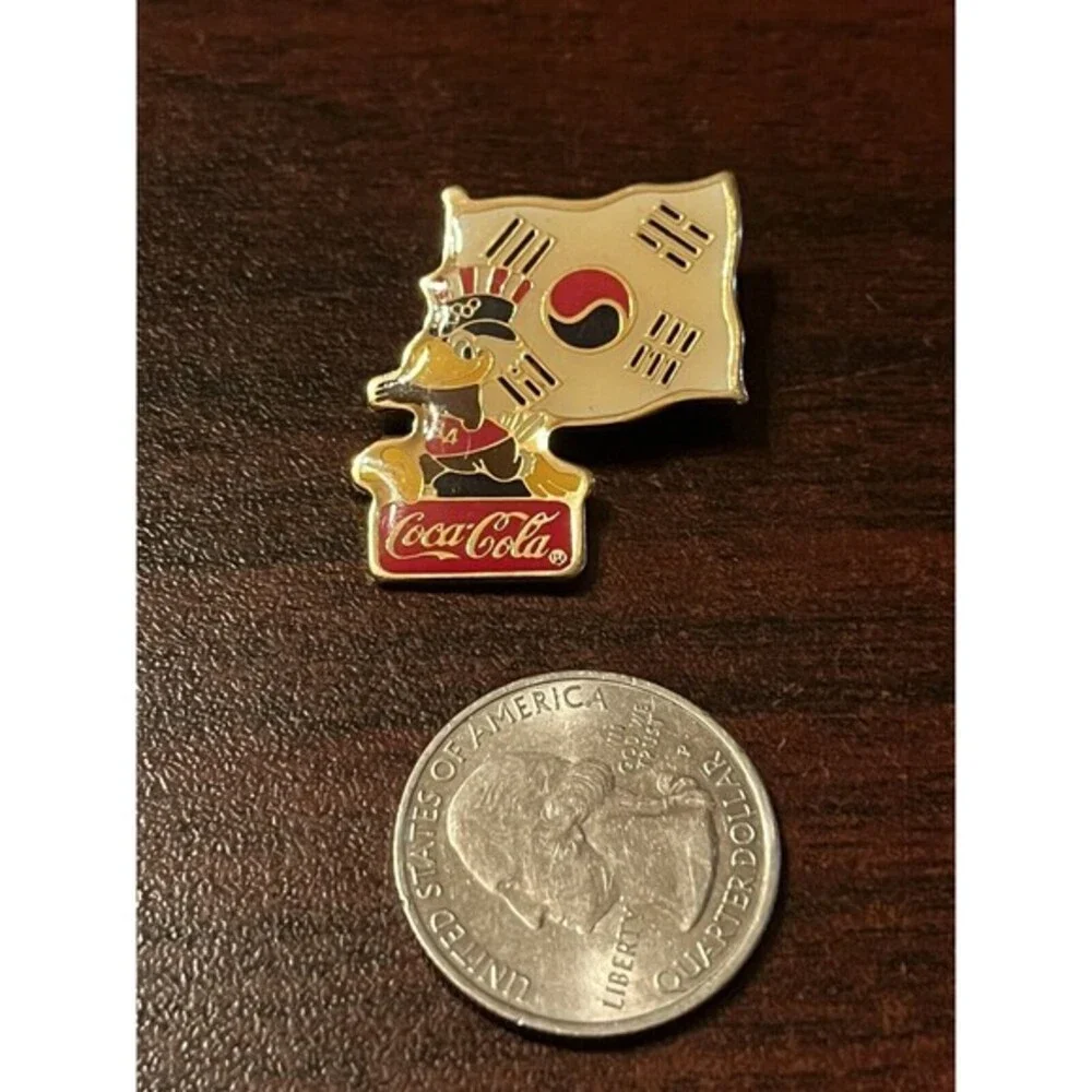 Vintage 1984 Los Angeles Olympics Coca Cola Sam Eagle South Korea Flag Lapel Pin